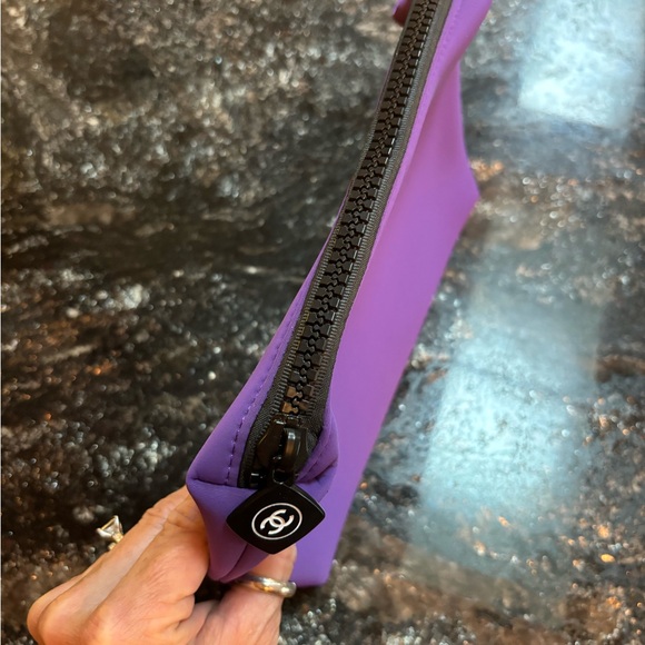 Inspired Neoprene Cosmetic Case - Picture 4 of 8